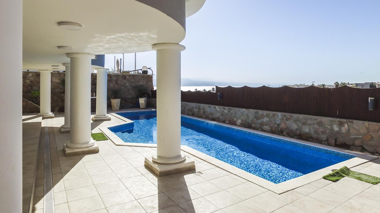 Luxury Suite By The Pool Eilat Bagian luar foto