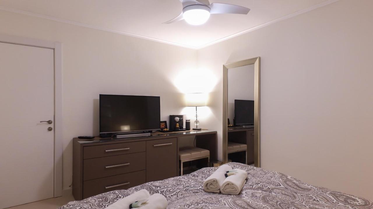 Luxury Suite By The Pool Eilat Bagian luar foto